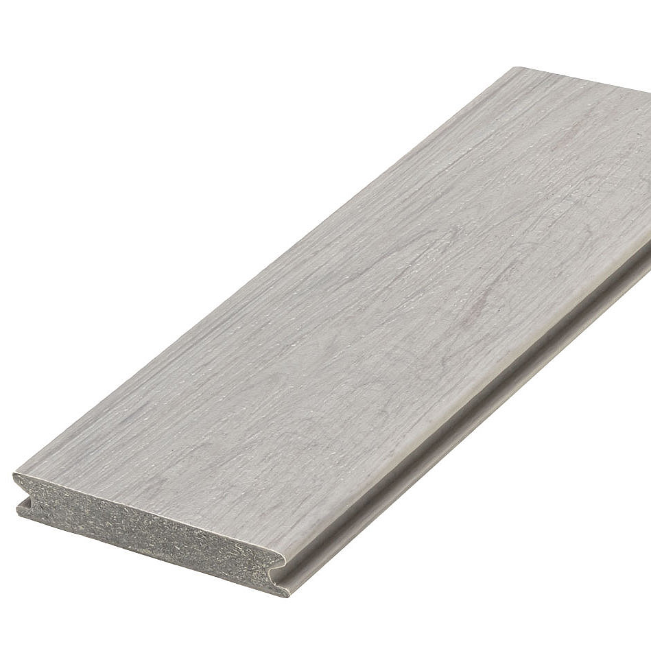 Produktbild der WPC-Terrassendiele für die NaturinForm Piazza pro in silber Teak